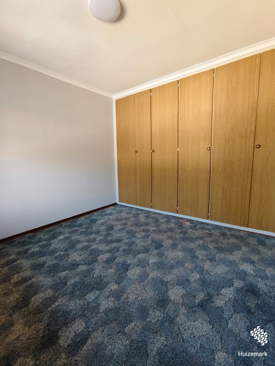 To Let 3 Bedroom Property for Rent in Vaalpark Free State